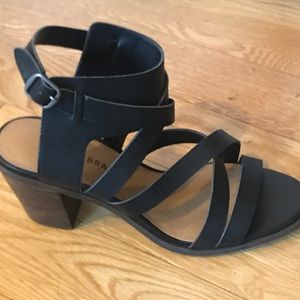 Lucky Brand Strappy Sandals